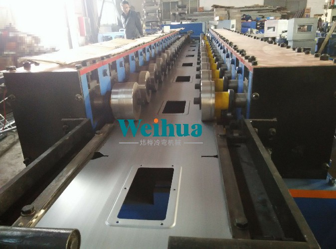 配電箱一次成型機(jī)、自動(dòng)生產(chǎn)線